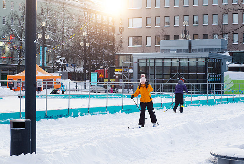 City_skis_1rev
