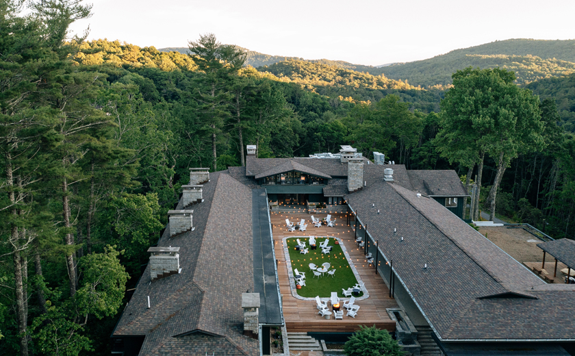 Skyline Lodge, steakhouse, open in Highlands, N.C. Travelgirl